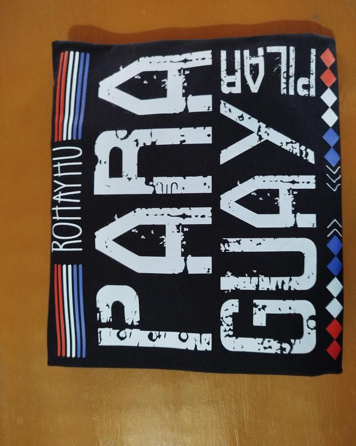 Remera oversize negra Paraguay Pilar